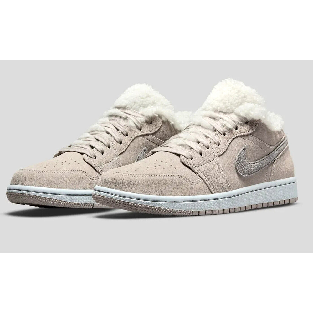 Nike Air Jordan 1 Low SE (Womens Size 6) Shoes DO0750 002 Sherpa Fleece